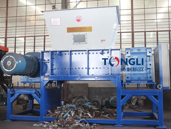 TL100四軸撕碎機